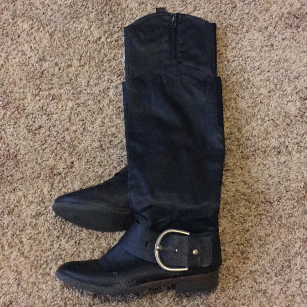 Riding boots